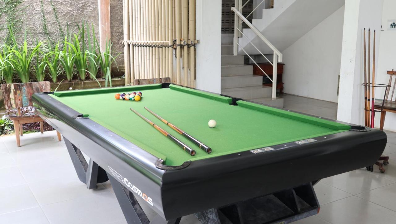 K Gallery Hotel Pasuruan Eksteriør bilde