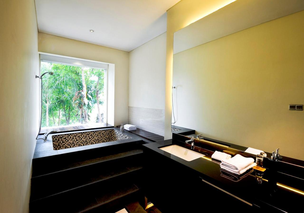 K Gallery Hotel Pasuruan Eksteriør bilde